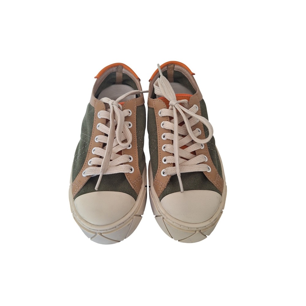 Schutz canvas leather sneakers size 7B